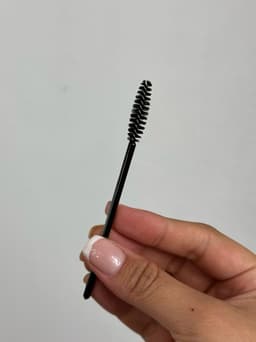 Set para arreglo de cejas de pinza, tijera y cepillo - imagen