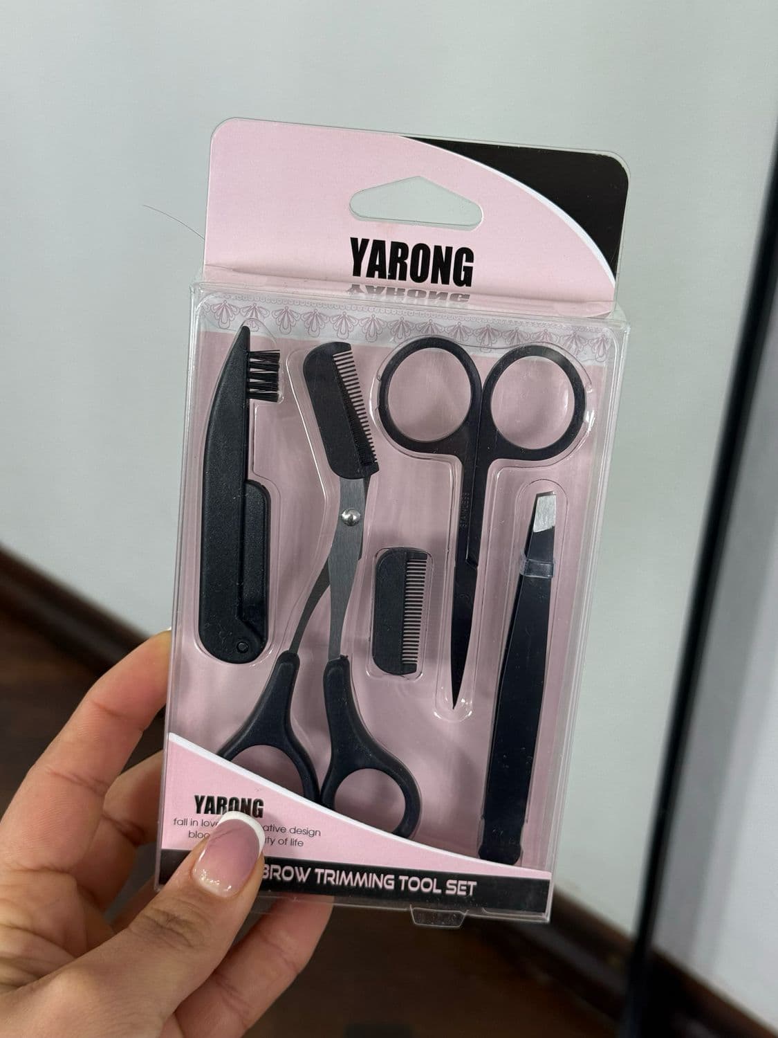 Estuche de articulos para cejas herramientas variadas