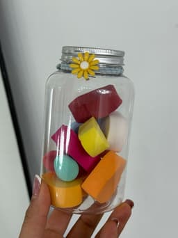 Frasco con esponjitas de maquillaje X MAYOR ($90 c/u paquete minimo de 12 unidades) - imagen