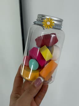 Frasco con esponjitas de maquillaje X MAYOR ($90 c/u paquete minimo de 12 unidades) - imagen