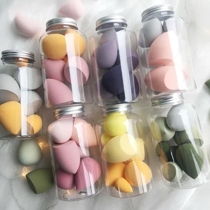 Frasco con esponjitas de maquillaje X MAYOR ($90 c/u paquete minimo de 12 unidades)