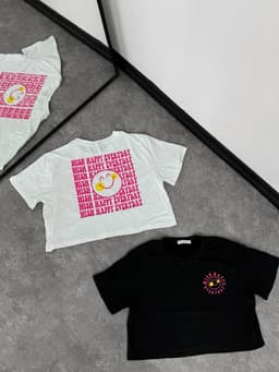 Remera pupera con diseño estampado - imagen