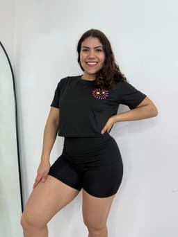 Remera pupera con diseño estampado - imagen