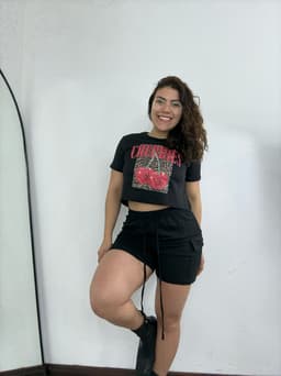 Conjunto Cherry top  con short cargo - imagen