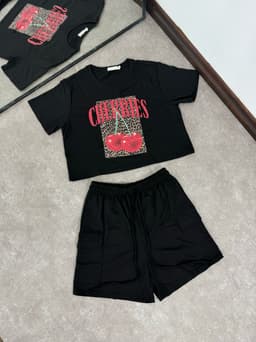 Conjunto Cherry top  con short cargo - imagen