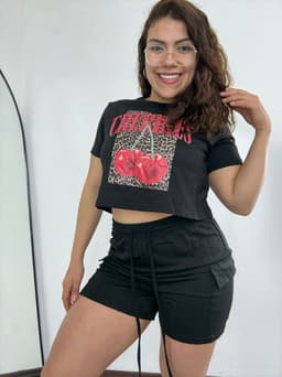 Conjunto Cherry top  con short cargo - imagen