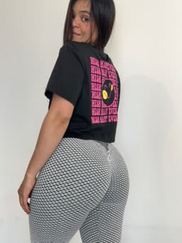 Remera pupera con diseño estampado - imagen