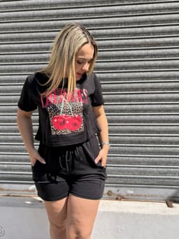 Conjunto Cherry top  con short cargo - imagen