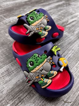 Chancletas para nenes diseños variados por MAYOR ($280 c/u Pack de 6 unidades) - imagen