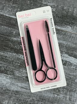 Set para arreglo de cejas de pinza, tijera y cepillo - imagen