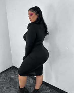 Vestido con cuello largo - imagen