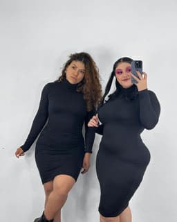 Vestido con cuello largo - imagen