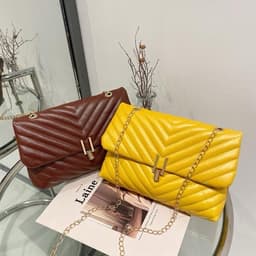 Bolso Cartera Con Cadenas - imagen