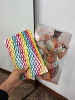 Vestido de red de colores arcoiris - imagen