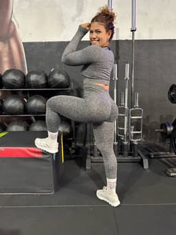Conjunto calza push up y remera - imagen