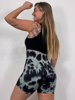 Short con Push Up Tie-dye - imagen