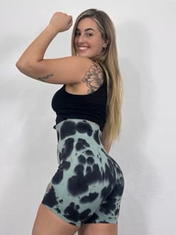 Short con Push Up Tie-dye - imagen