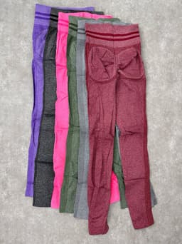 Calza Push UP con diseño de lineas - imagen