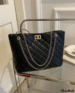 Cartera con Cadenas mediana color negro - imagen