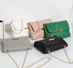 Cartera con cadena