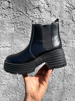Botas con plataforma y elastico - imagen