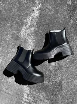 Botas con plataforma y elastico - imagen