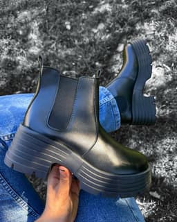 Botas con plataforma y elastico - imagen
