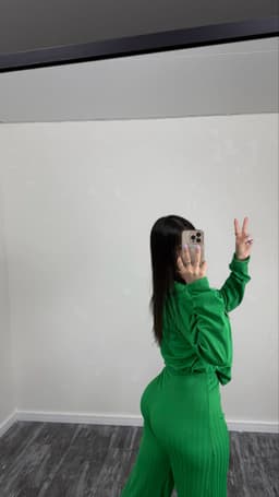Conjunto de palazo y buzo canelado - imagen
