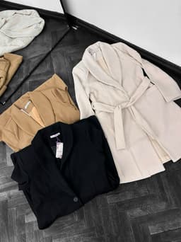Saco gabardina de mujer super elegante - imagen