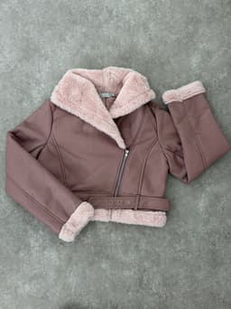 Campera Gamulan con corderito de dama - imagen
