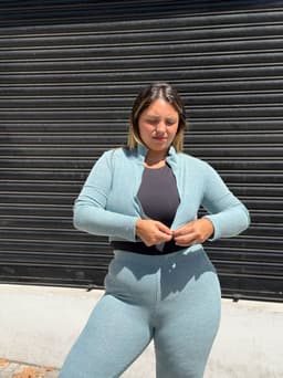 Conjunto de campera y pantalon, en morley peludito elastizado - imagen