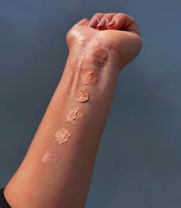 Base liquida efecto mate - imagen