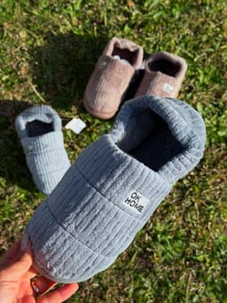 Pantuflas peluditas modelo cerrado - imagen