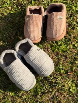 Pantuflas peluditas modelo cerrado - imagen