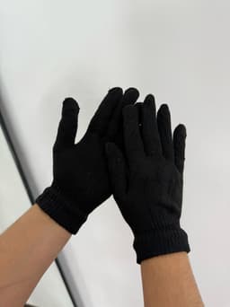 Par de guantes negros