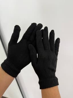 Par de guantes negros - imagen