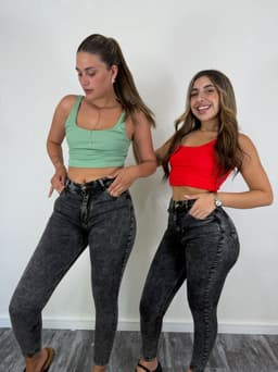 Jeans chupin tiro alto modelo gris nevado - imagen