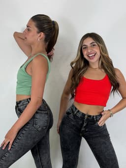 Jeans chupin tiro alto modelo gris nevado - imagen