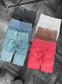 Calza difuminada con push up - imagen