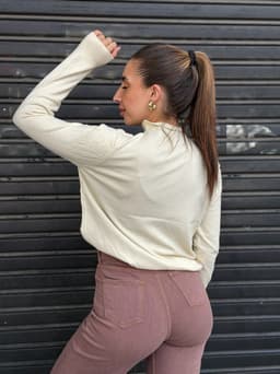 Buzo en tela hilo - imagen
