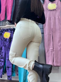 Pantalon cargo elegante - imagen