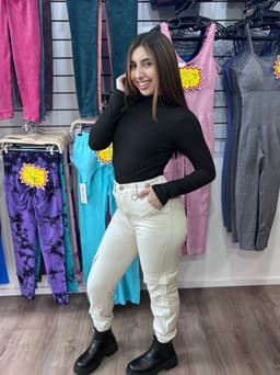 Pantalon cargo elegante - imagen