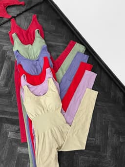 Catsuit con push up y espalda cruzada - imagen