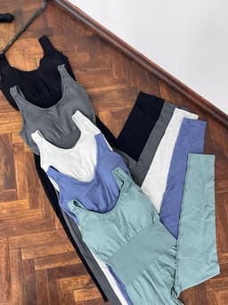 Catsuit con push up y espalda cruzada - imagen