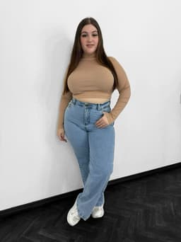Jean Aura wid leg - imagen
