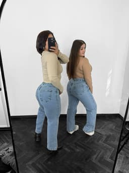 Jean Aura wid leg - imagen