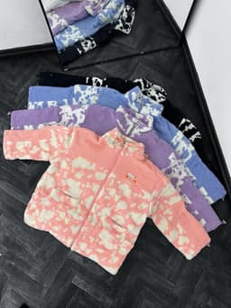 Campera print super abrigada - imagen