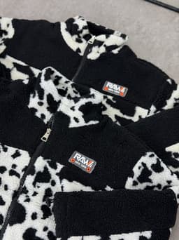 Campera print super abrigada - imagen