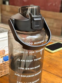 Botella motivacional con horario y sorbito 2 litros - imagen