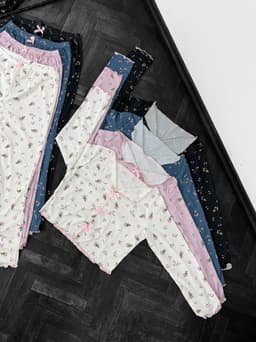 Conjunto de pijama Princesa de pantalon y buzo - imagen